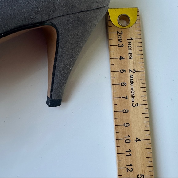Vintage Patios Gray Faux Suede Pumps Elegant Heels Retro Work Shoes Women’s 9 - Picture 6 of 6
